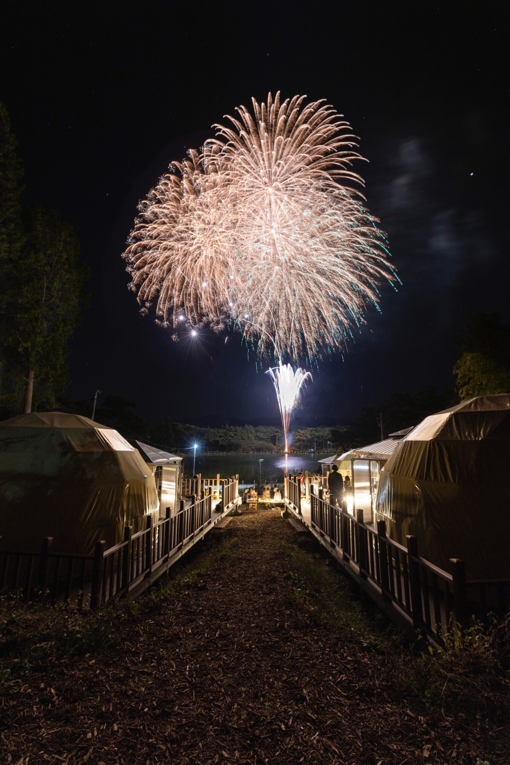 フィナーレは打ち上げ花火を